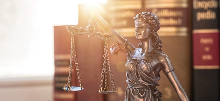 Юридические услуги